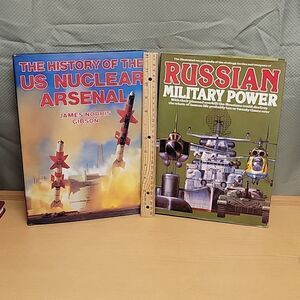 Russian Military Power Hardcover 1982,The Historyof the US Nuclear Arsenal! 1989